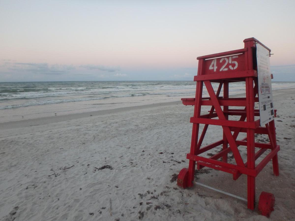 Honu Hideaway At Ocean Walk Resort New Smyrna Beach Exterior photo